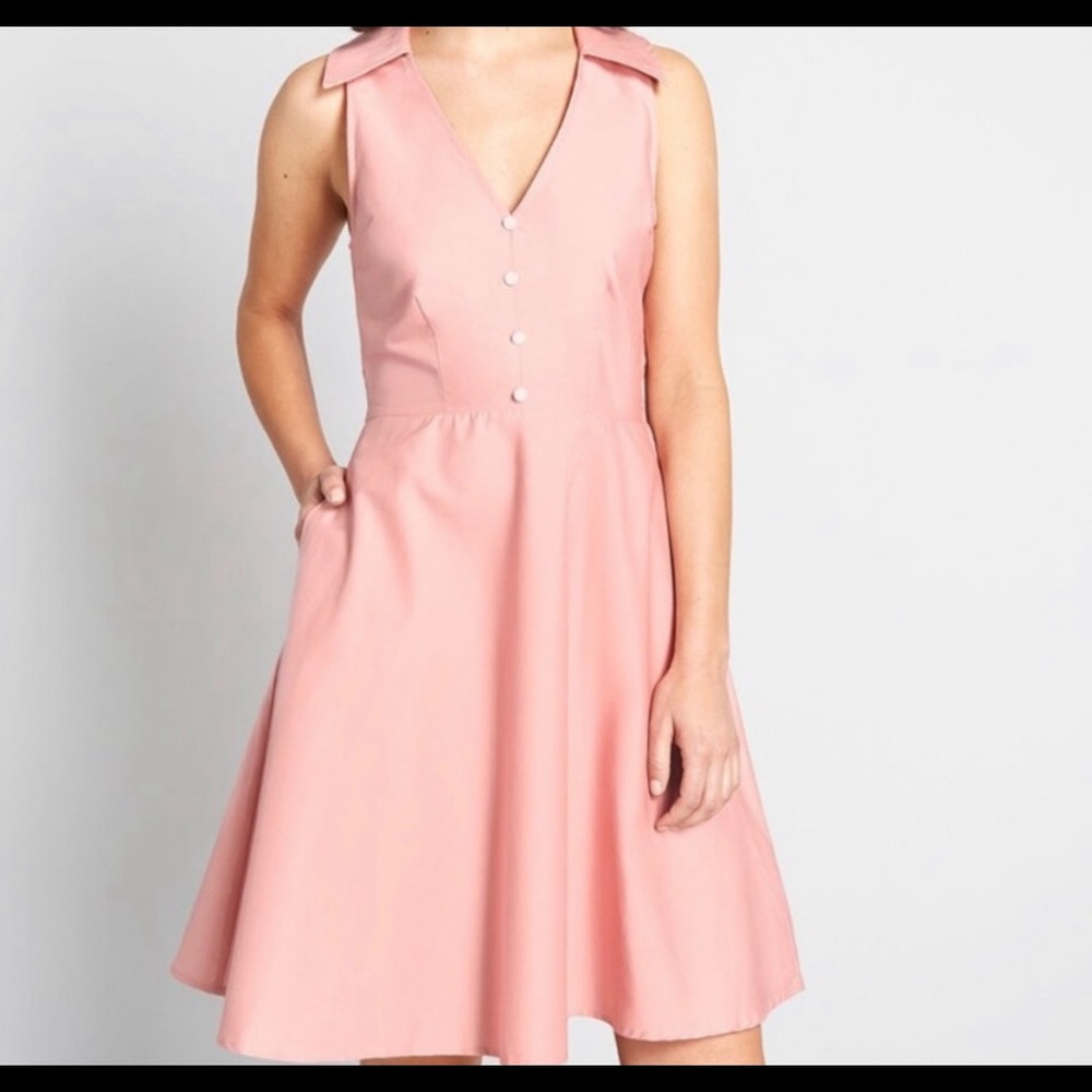Modcloth Sleeveless Collared Pink Dress Size 12 with pockets - Never Worn